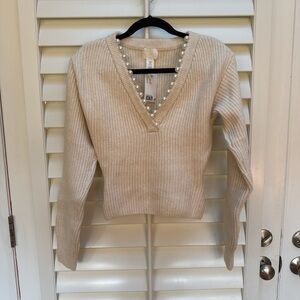 NWT H&M Cream V-Neck Sweater with Pearl Detail